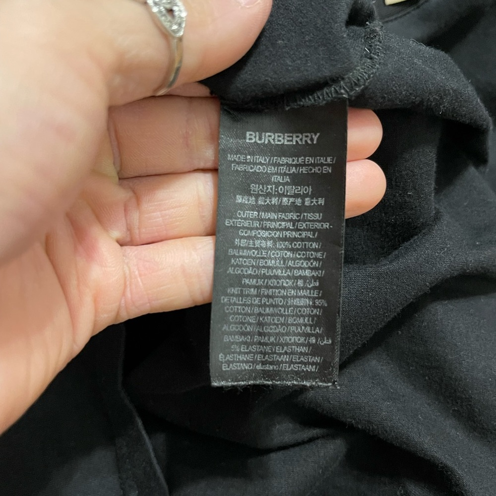 EUC Men’s Medium/Women’s Large Burberry Emerson Oversized Tee With TB Monogram - Picture 10 of 12